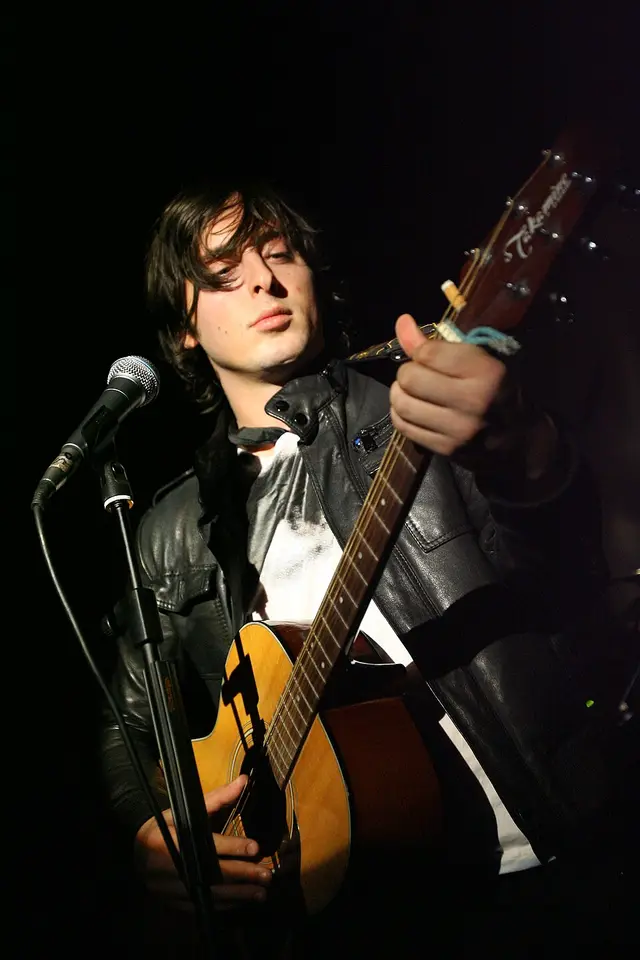 Portrait of Carl Barât