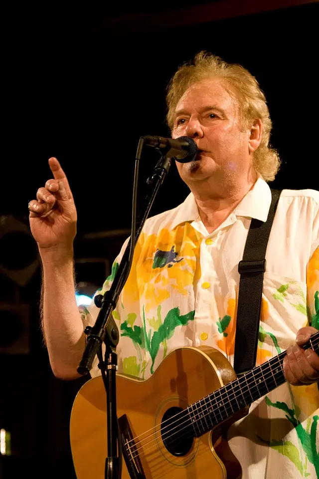 Portrait of Dave Cousins