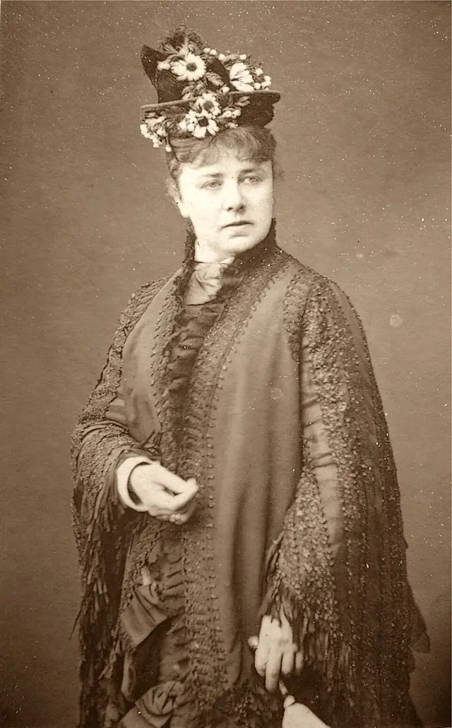 Portrait of Effie Bancroft
