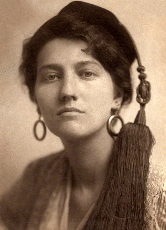 Portrait of Gabrielle Enthoven
