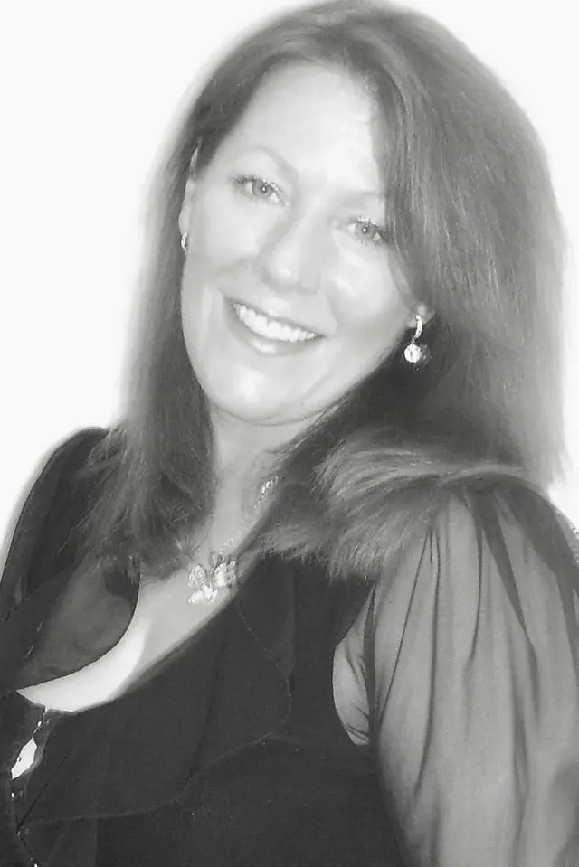 Portrait of Sarah Holland