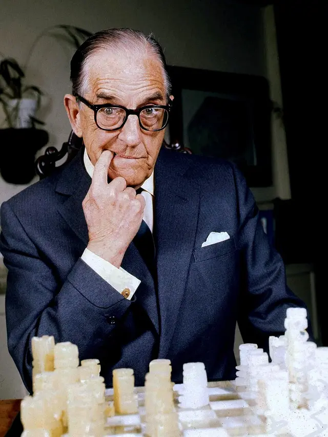 Portrait of Stanley Holloway
